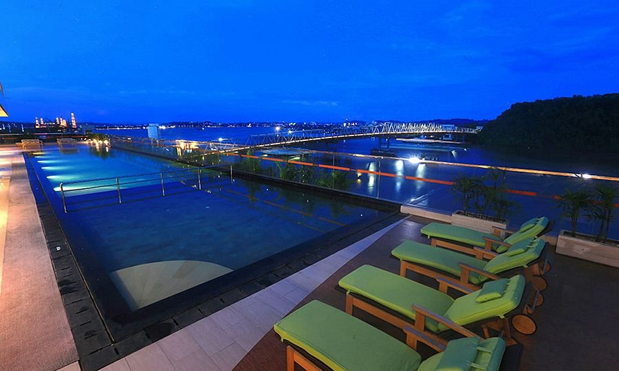 Harris Hotel Самаринда Экстерьер фото